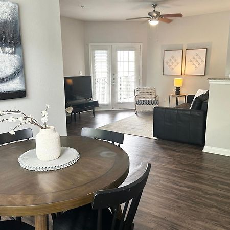 Hidden Gem At Med Center 2Br & 2Ba Apartment ヒューストン エクステリア 写真