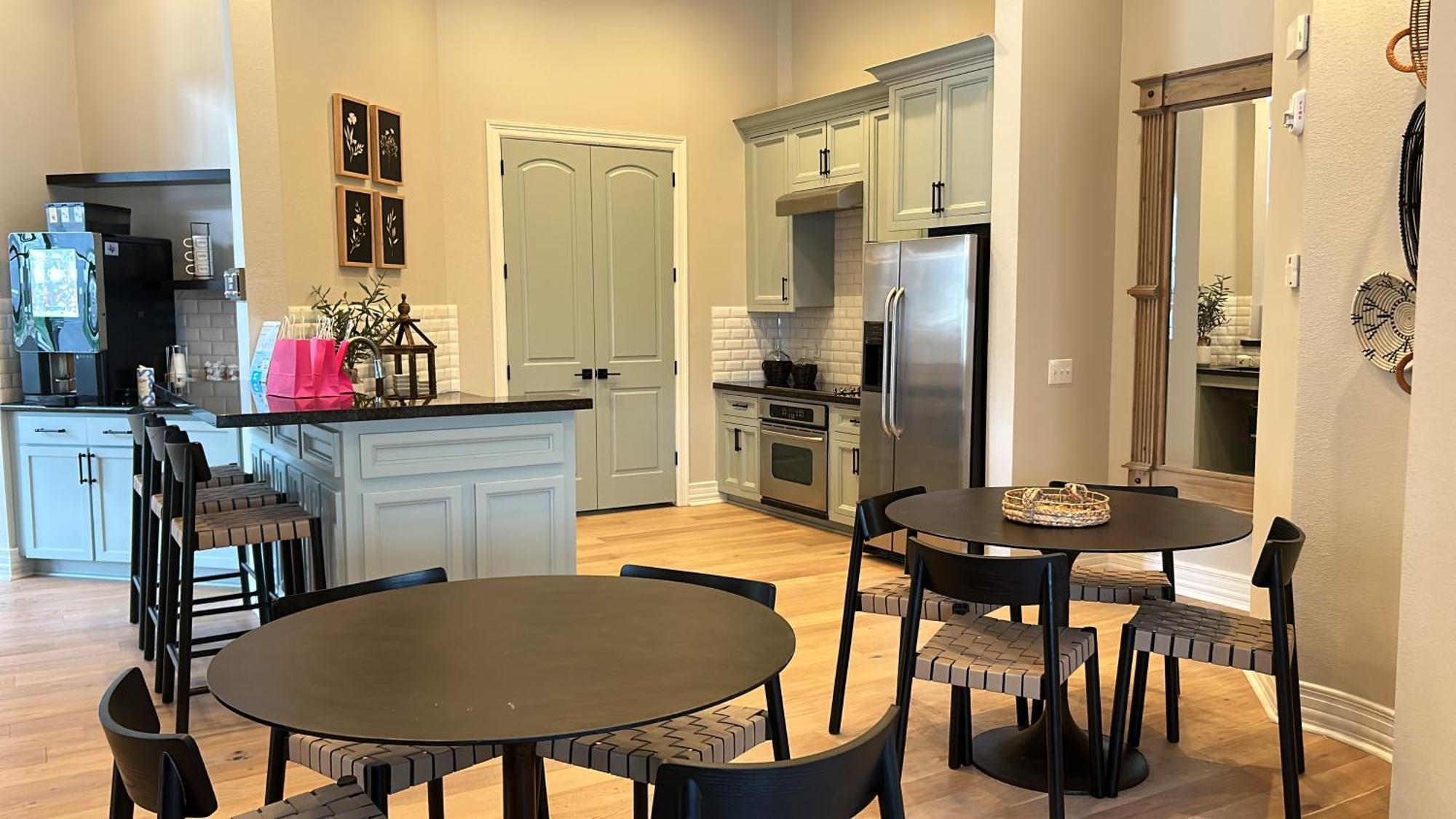 Hidden Gem At Med Center 2Br & 2Ba Apartment ヒューストン エクステリア 写真